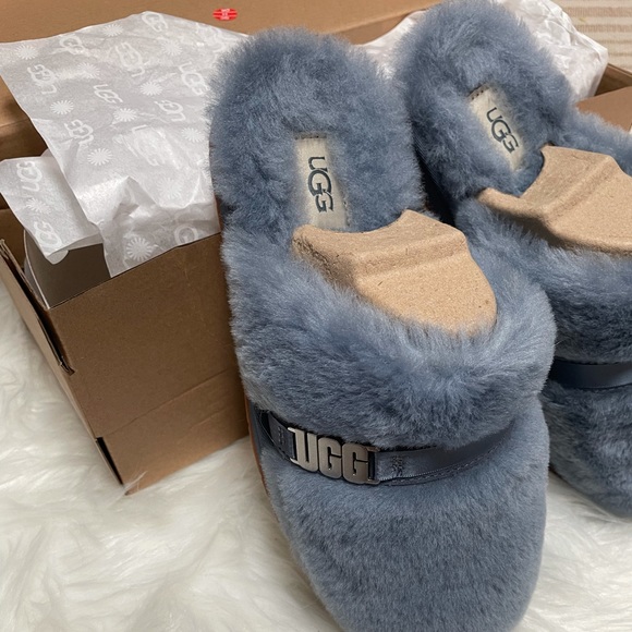dalla ugg slipper